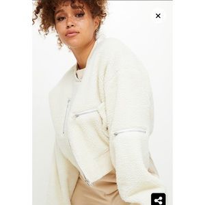 NWT PrettyLittleThing Cozy Jacket in Cream 6